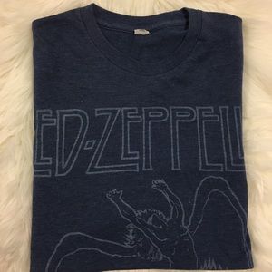 Les Zeppelin tee